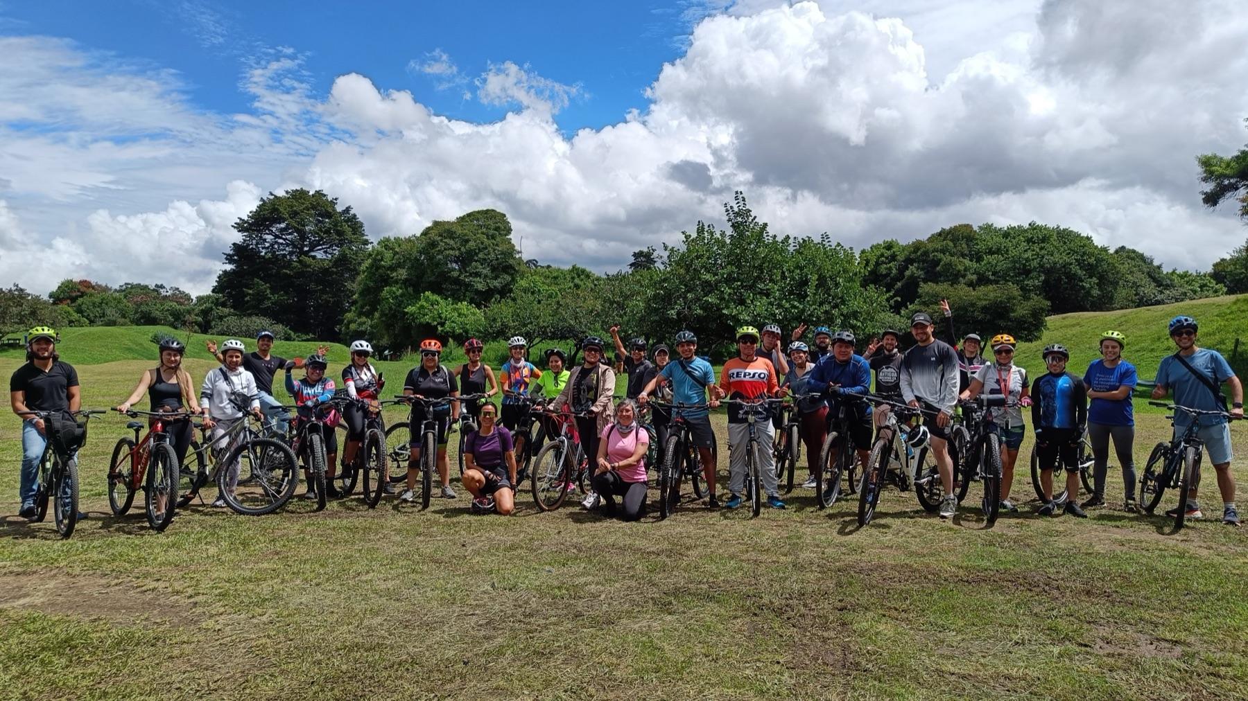Comunidad Guate Maya Bike con sus bicis